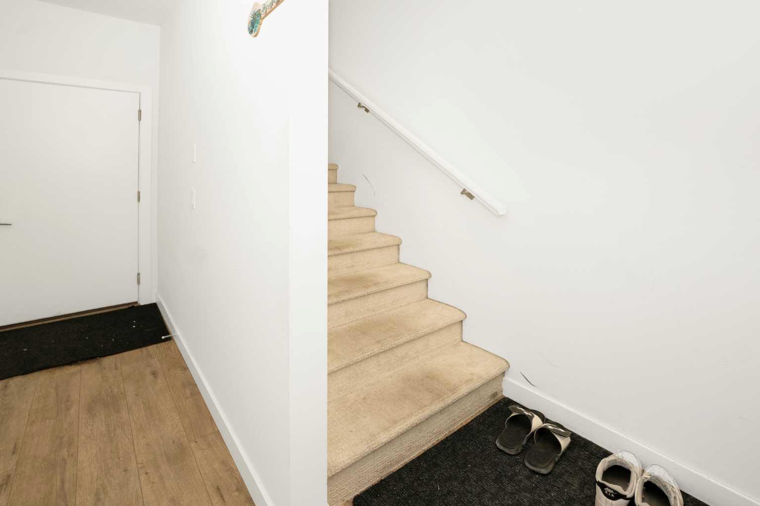 633 savanna Boulevard NE