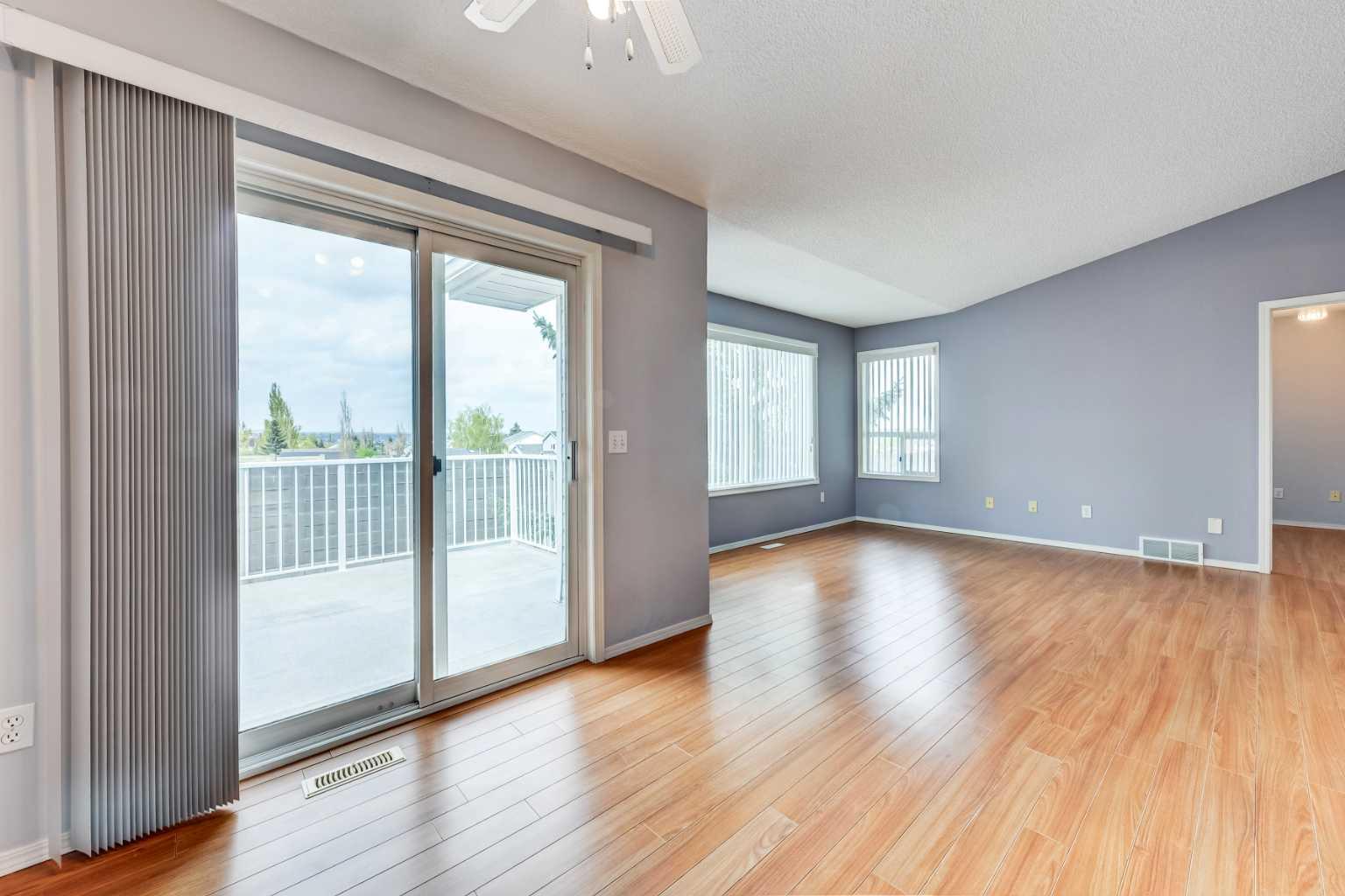 155 Macewan Ridge Villas NW