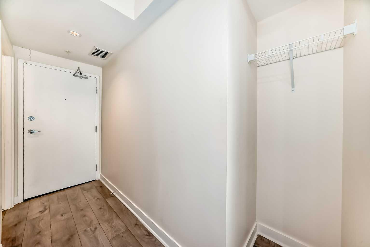 10 brentwood Common NW 810