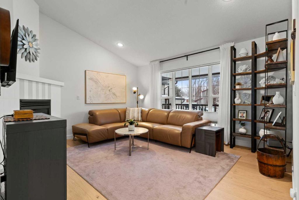 Photo of 140 Allen Crescent, Vulcan, AB T0L 2B0 (MLS # A2283473)