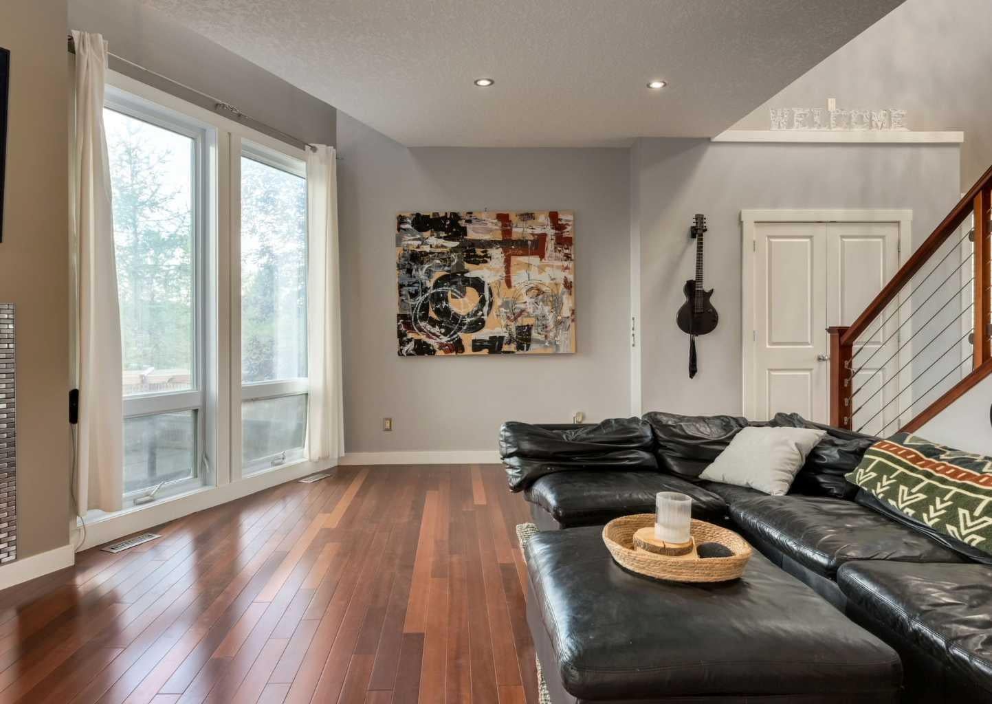 237 Luxstone Green SW