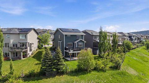 99 Sunset View Cochrane AB T4C 0E8