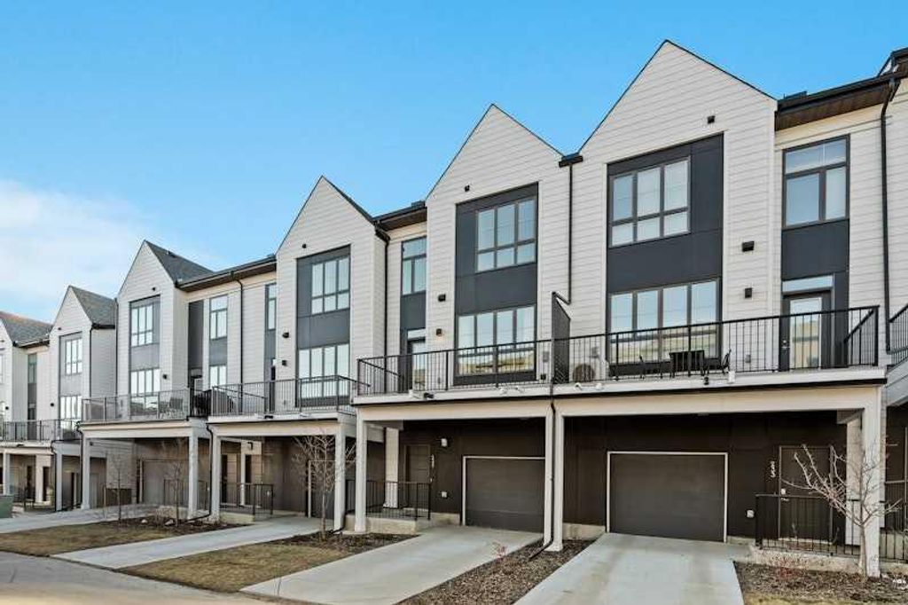 Photo of 235 Sovereign Common SW, Calgary, AB T3C 3Y3 (MLS # A2283602)