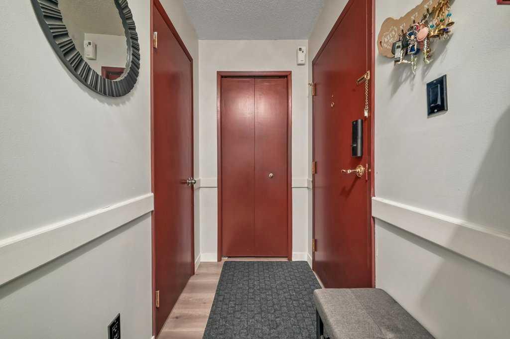 860 Midridge Drive SE 112