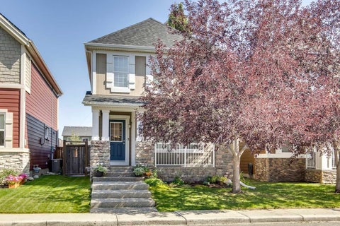 Photo of 61 West Coach Place SW, Calgary, AB T3H 0M7 (MLS # A2353403)