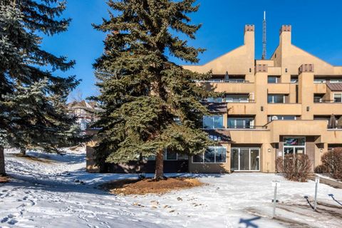 101 Village Heights SW 1 Calgary AB T3H 2L2