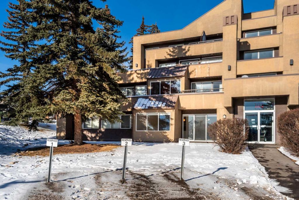 Photo of 101 Village Heights SW #1, Calgary, AB T3H 2L2 (MLS # A2282367)