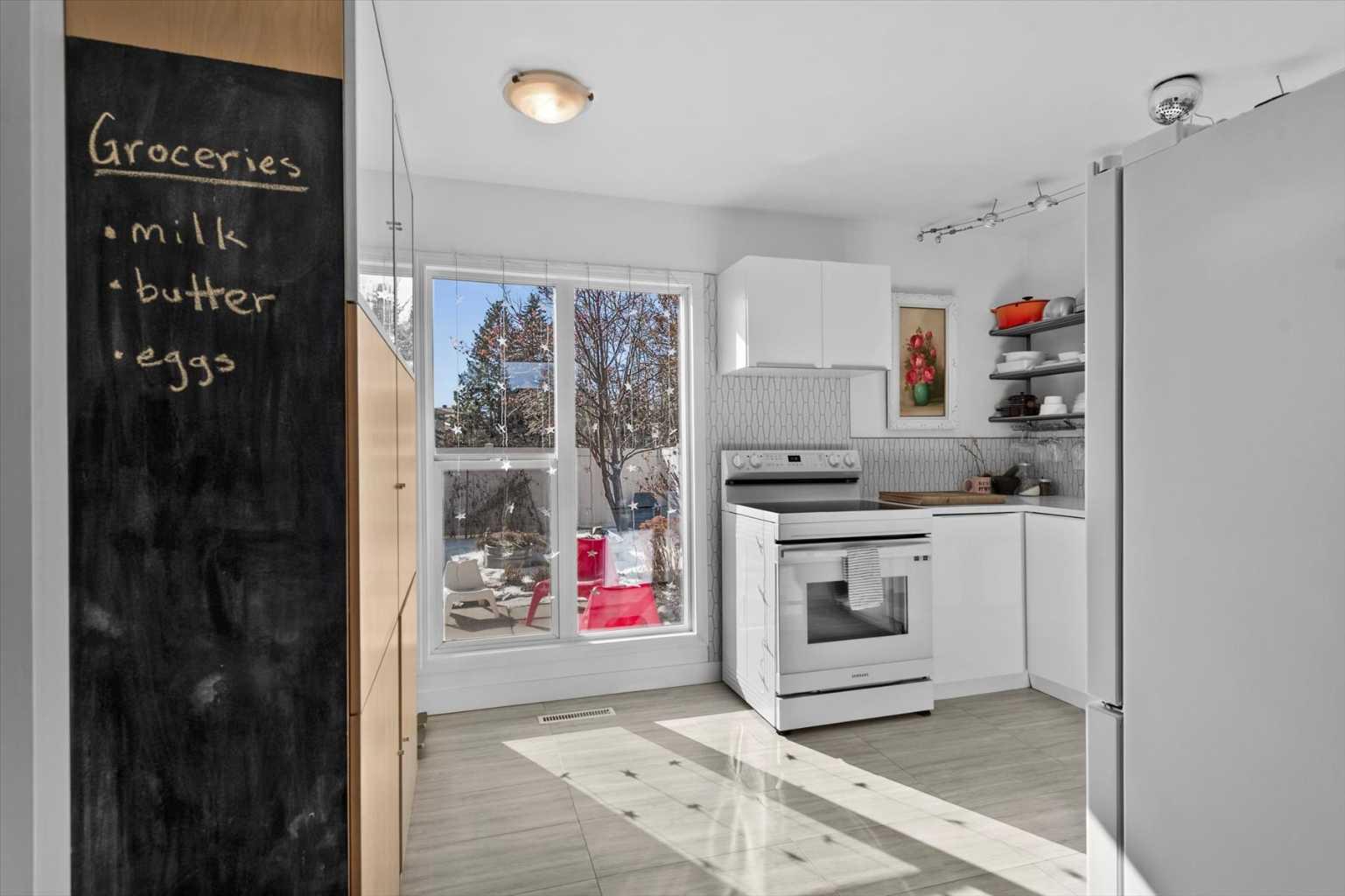 118 Brae Glen Lane SW