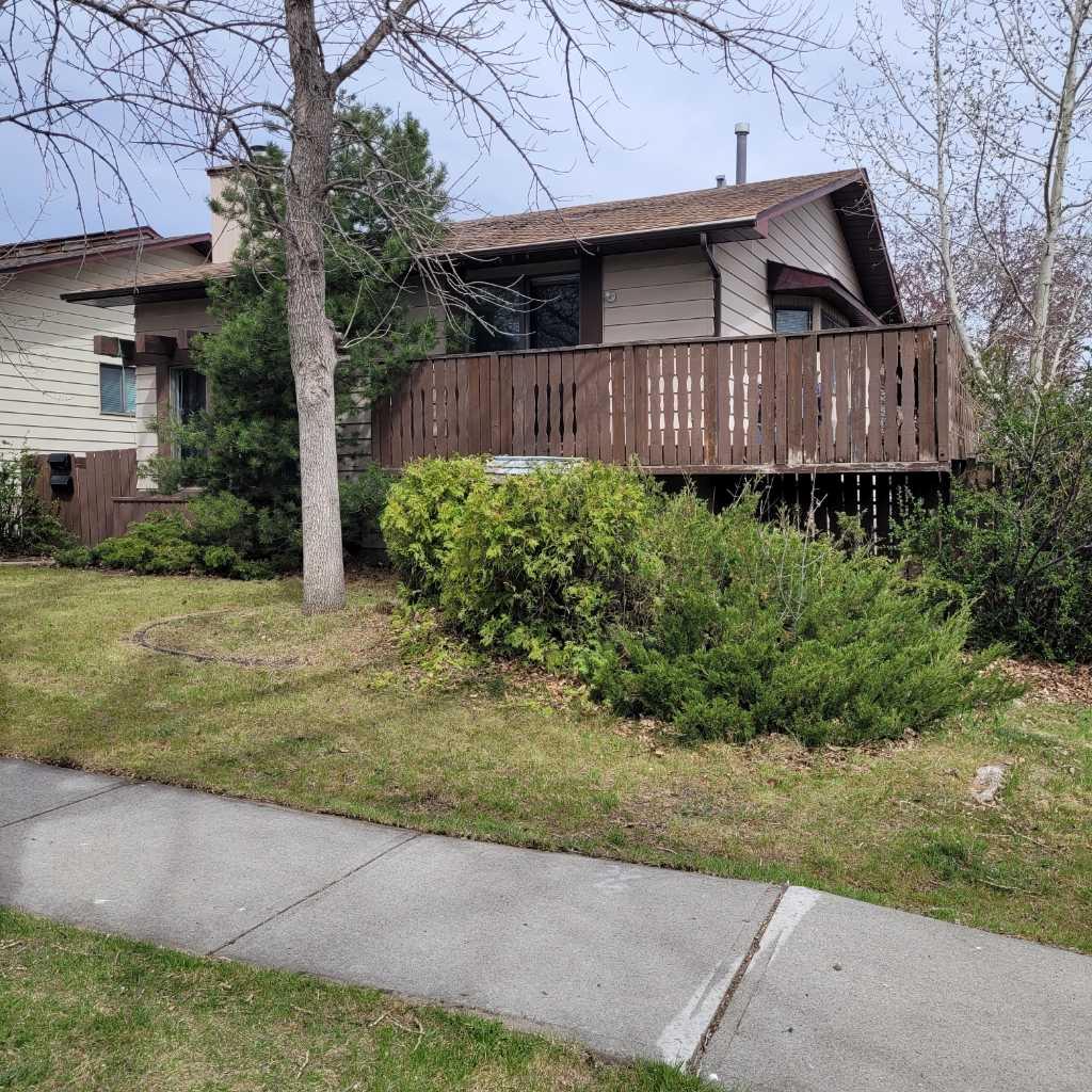 936 Berkley Drive NW