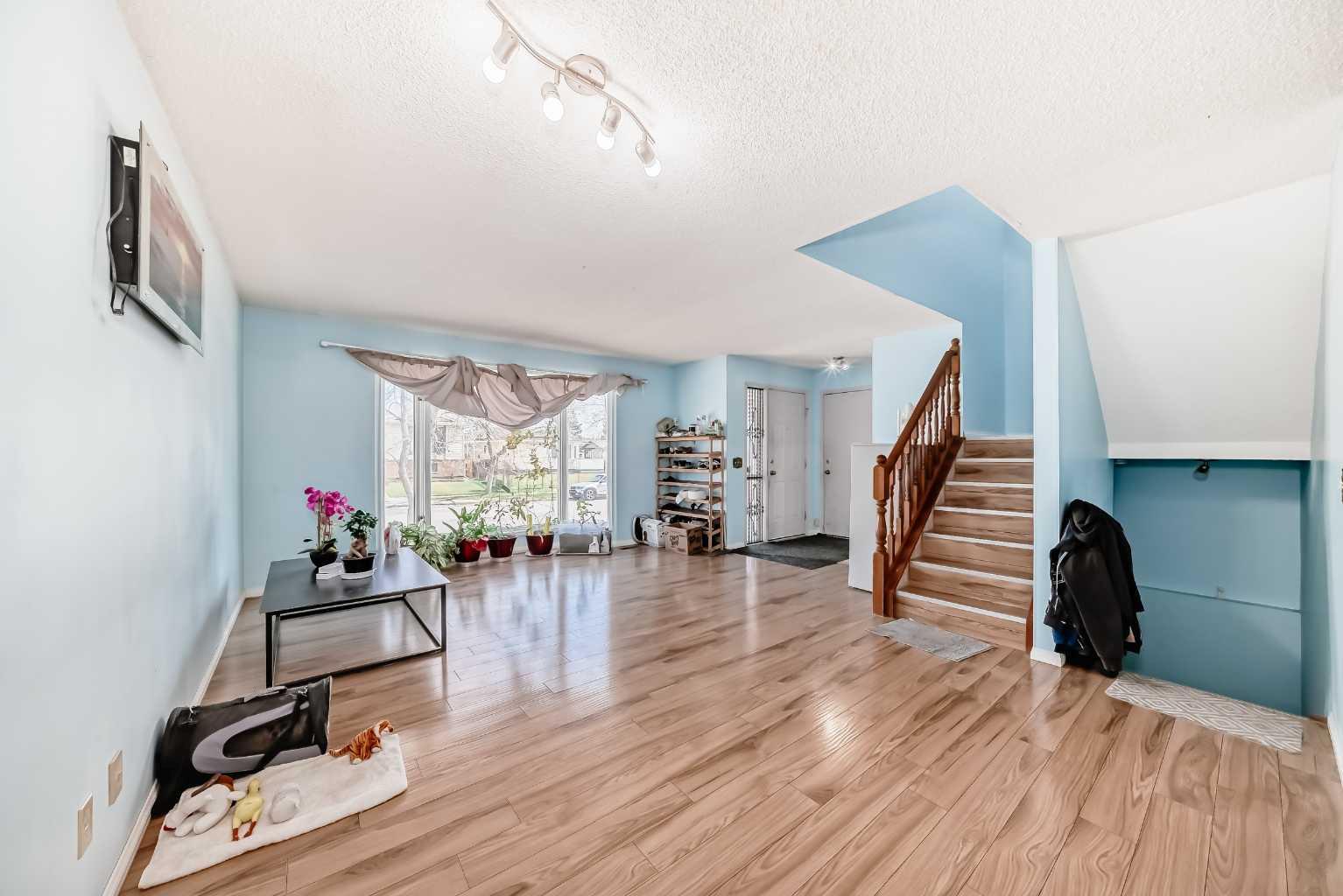 51 Applewood Drive SE