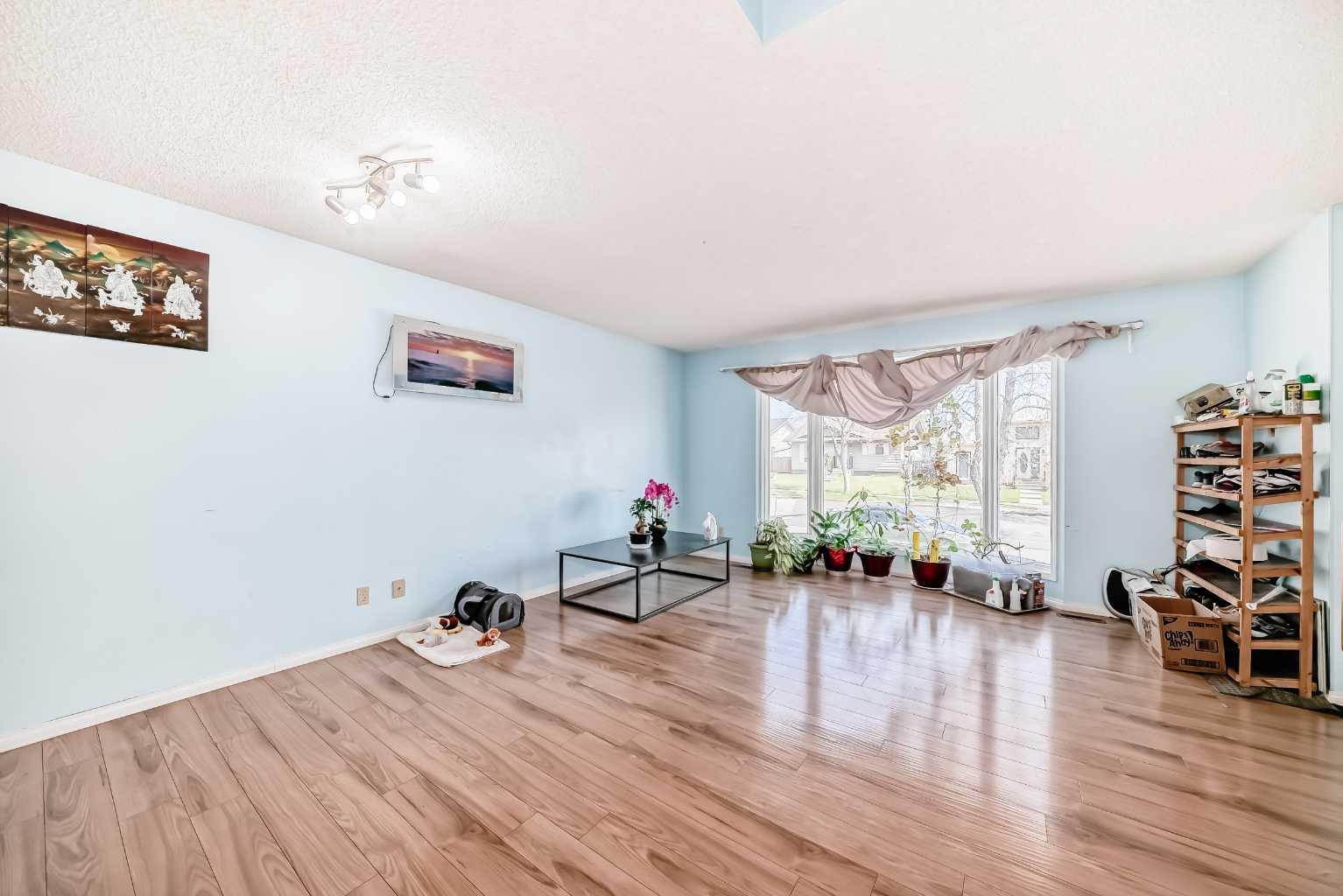 51 Applewood Drive SE