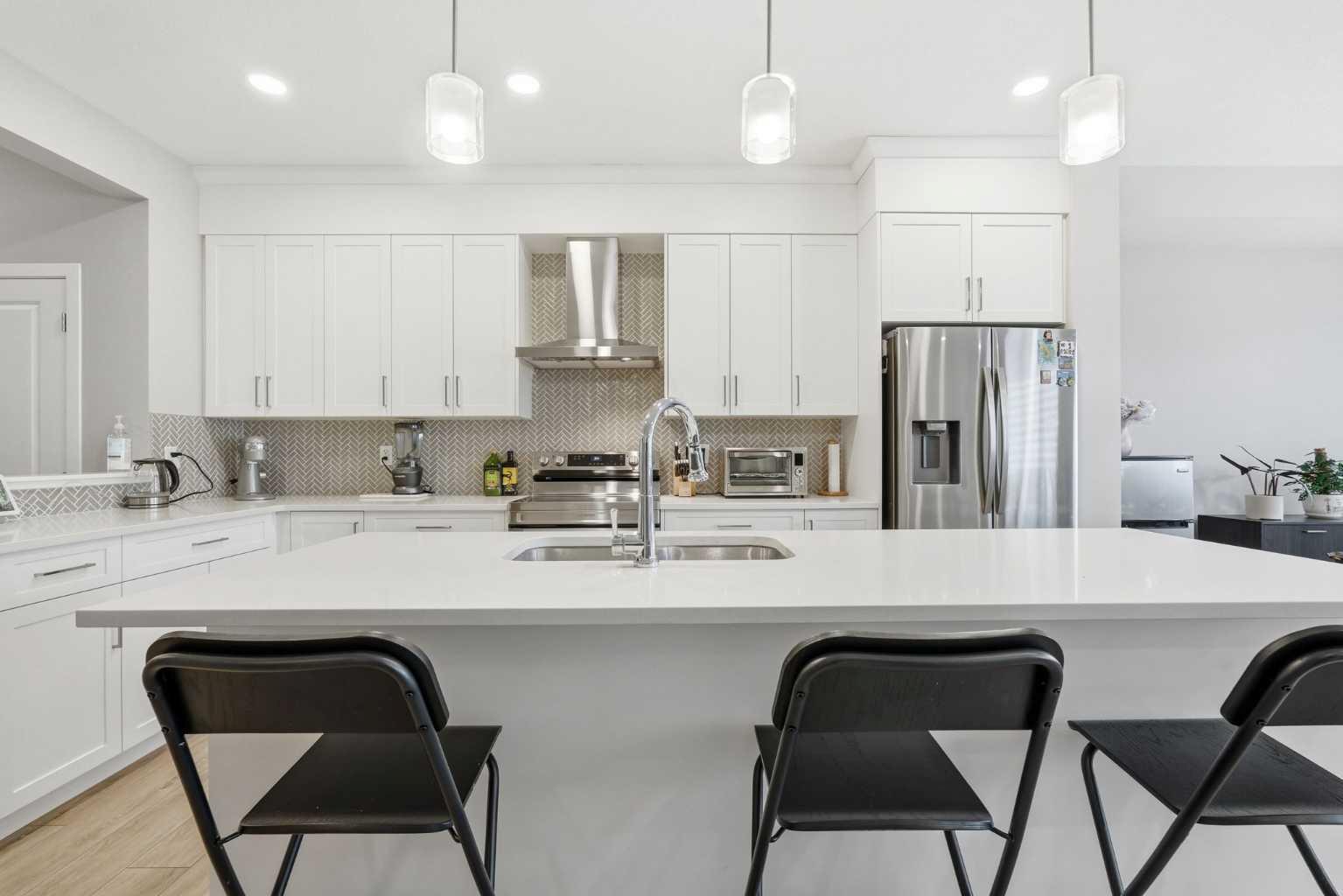 208 Creekstone Row SW