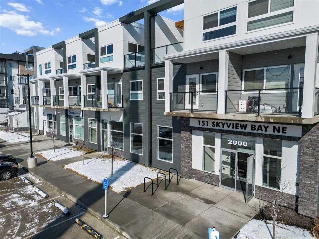 151 Sky View Bay NE 2140