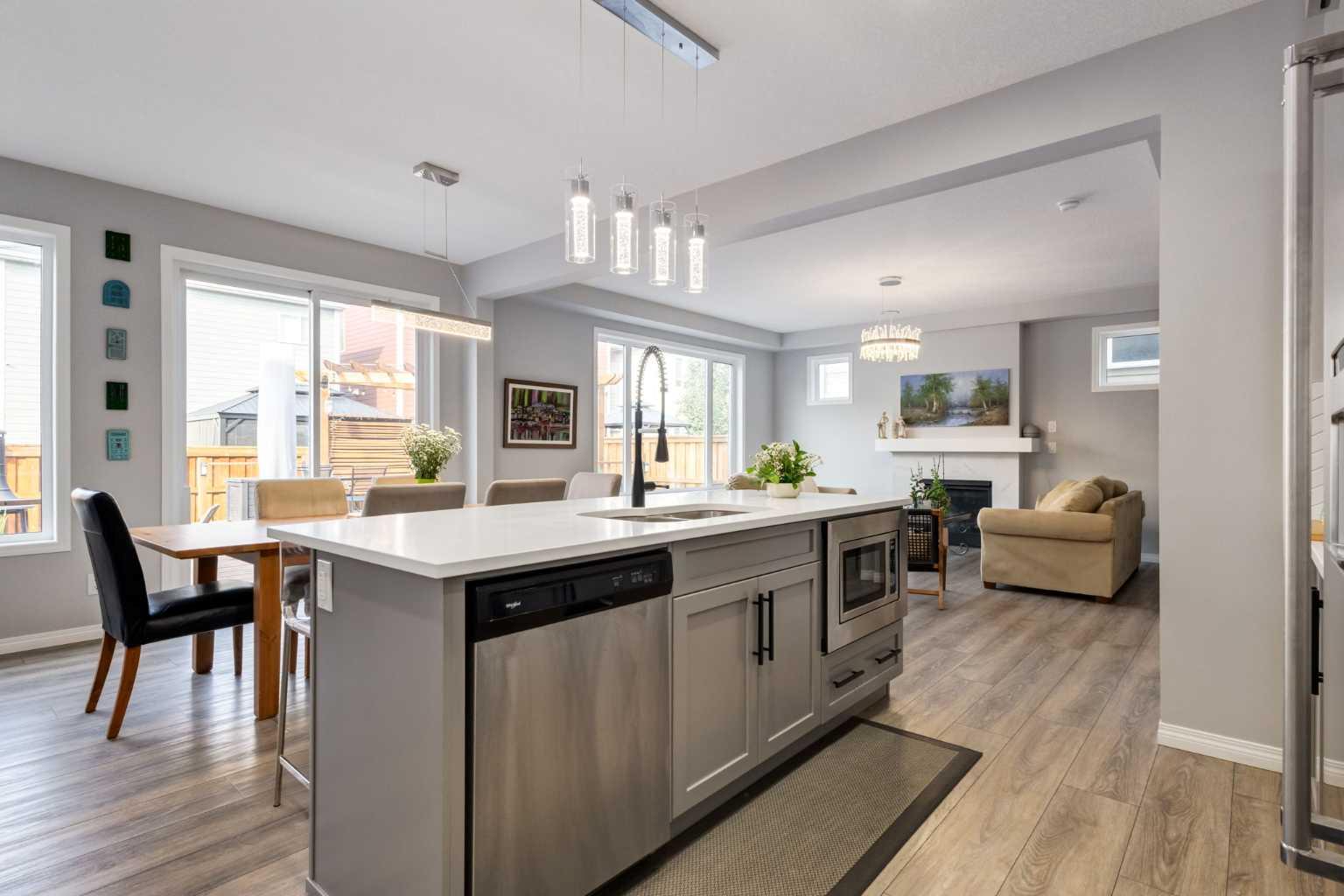 68 Yorkstone Grove SW