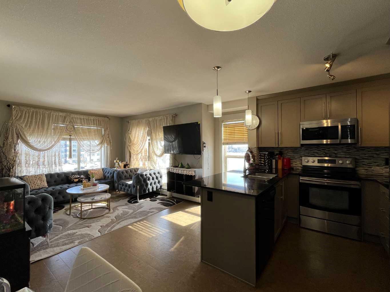 155 Skyview Ranch Way NE 1406