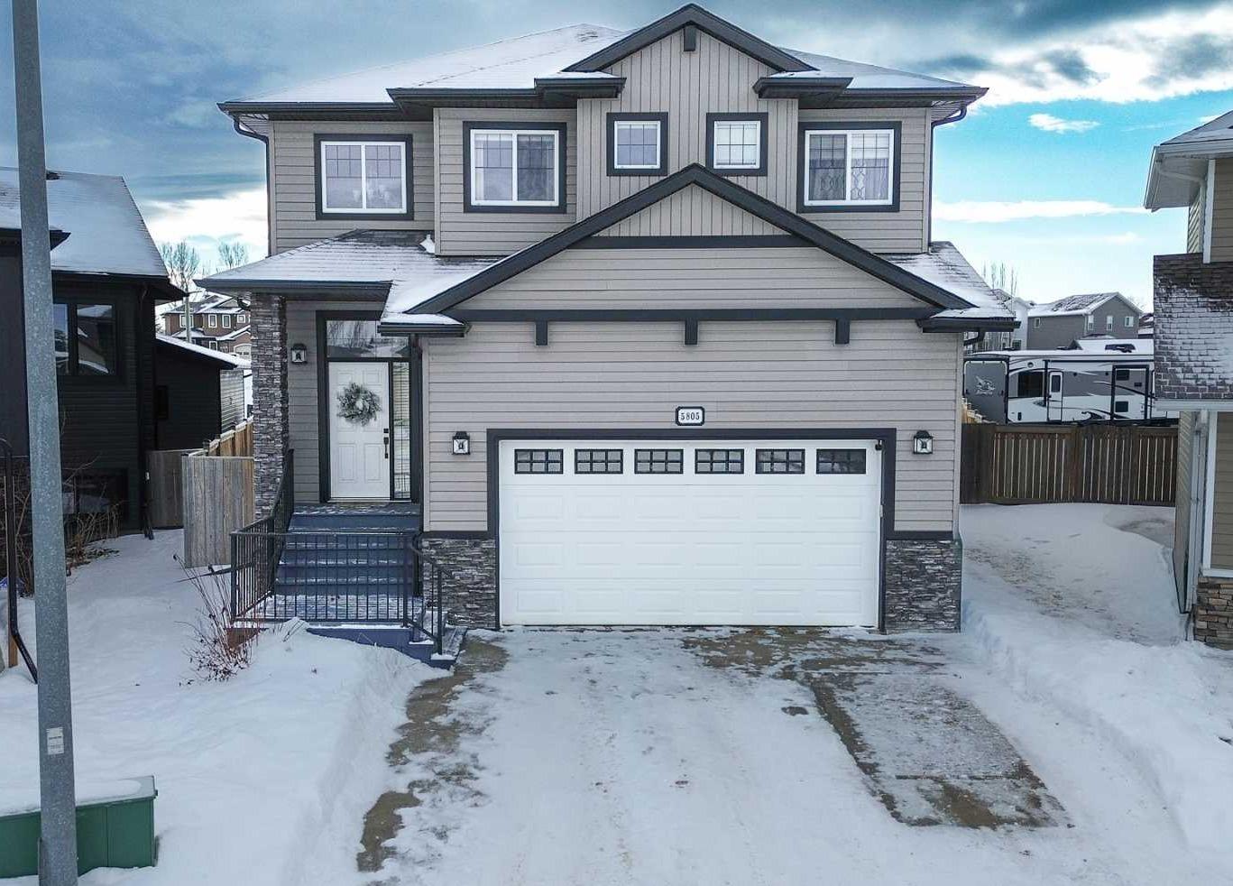 5805 68 Avenue Close