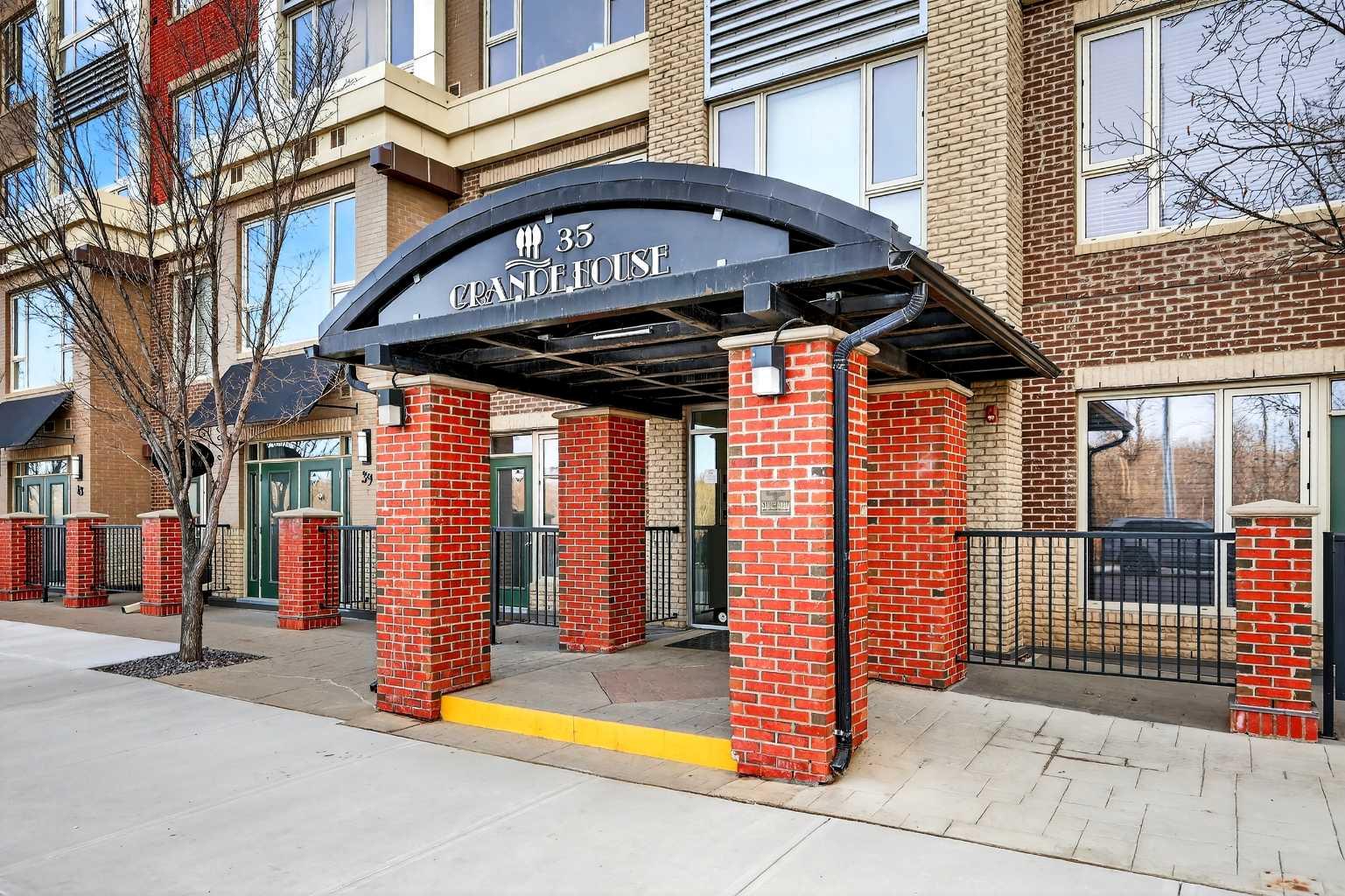 35 Inglewood Park SE 404