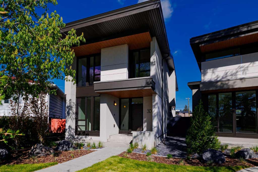 Photo of 3D Willow Crescent SW, Calgary, AB T3C 3B8 (MLS # A2325597)