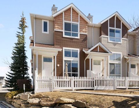 Photo of 18 Tuscany Court NW, Calgary, AB T3L 2Y8 (MLS # A2294917)