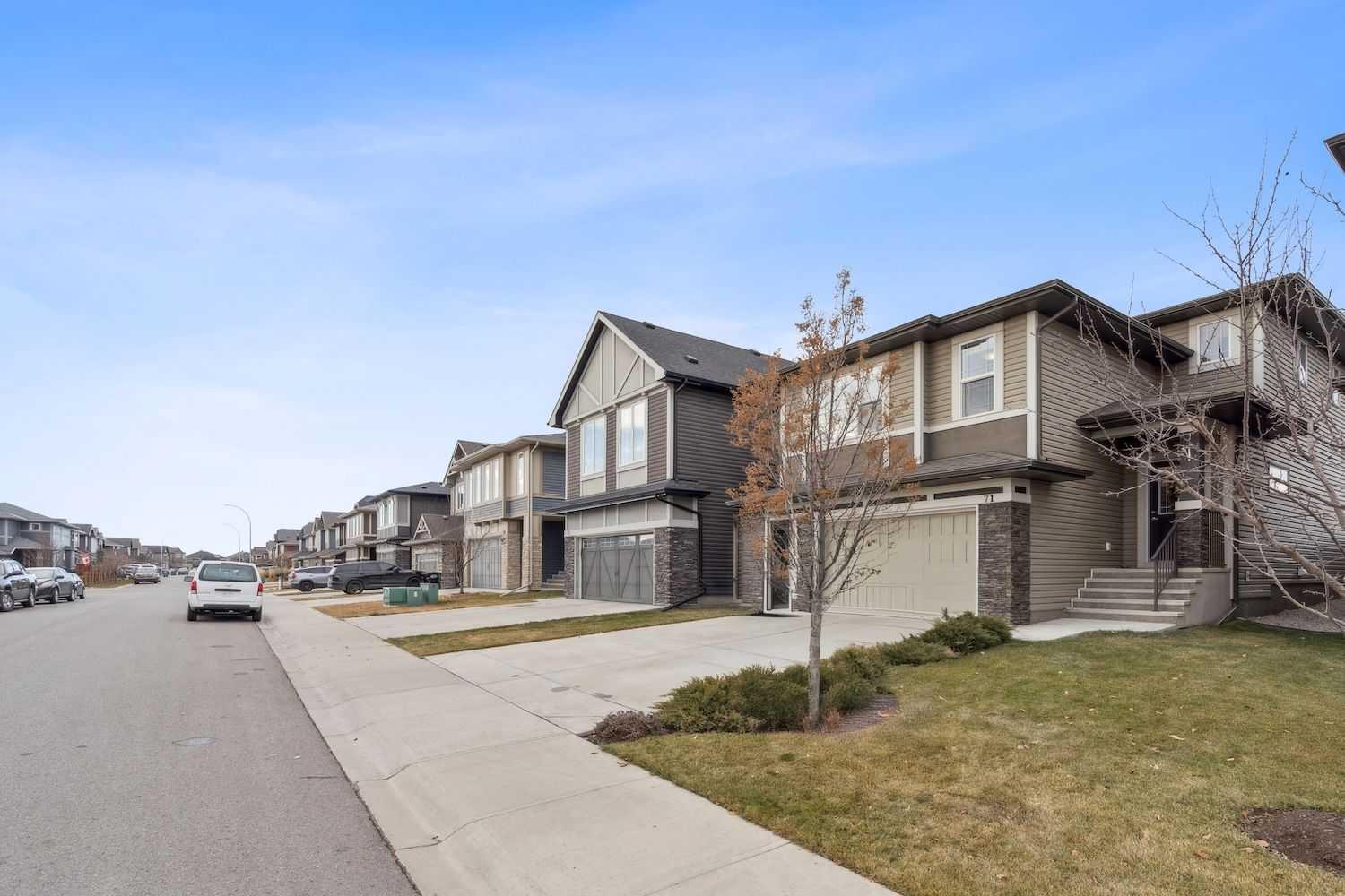 71 Mount Rae Heights