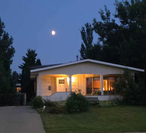 Photo of 953 Columbia Boulevard W, Lethbridge, AB T1K 4M4 (MLS # A2321192)