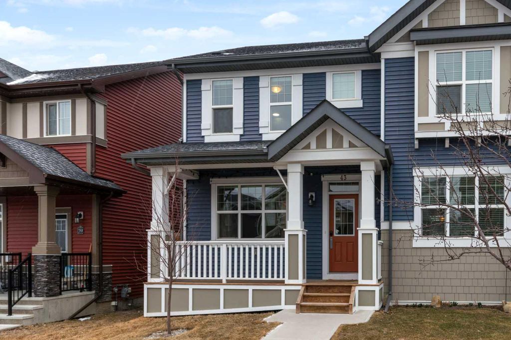 Photo of 43 Sunrise Way, Cochrane, AB T4C 2S3 (MLS # A2287560)