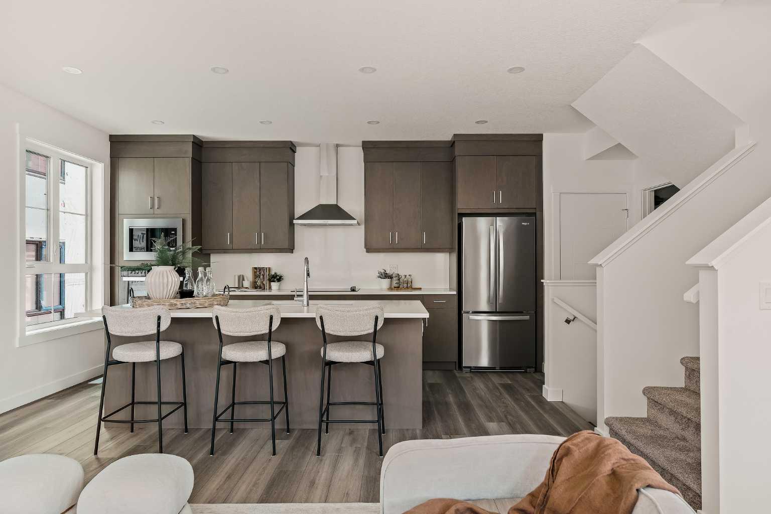 614 Sovereign Common SW