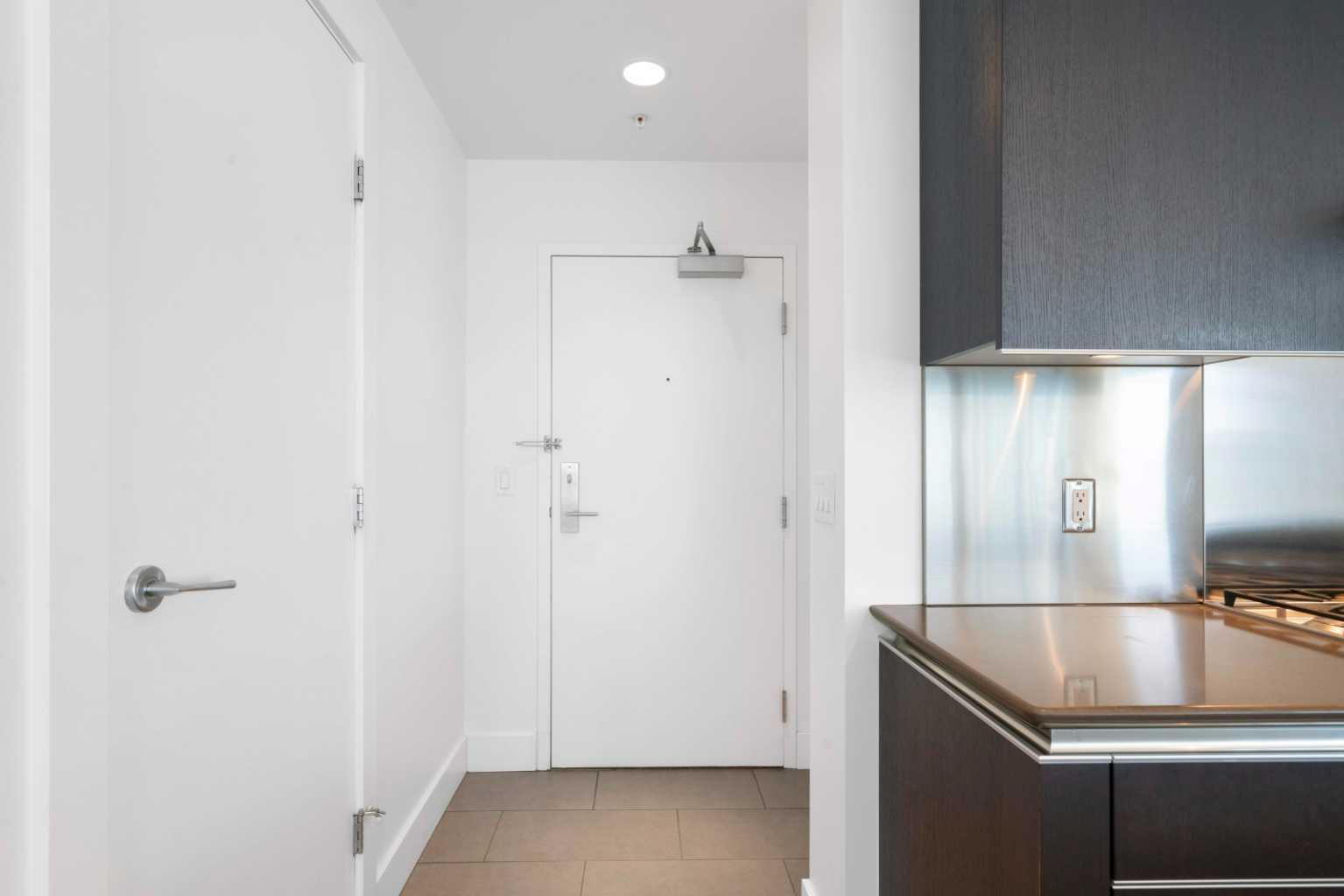 433 11 Avenue SE 2305