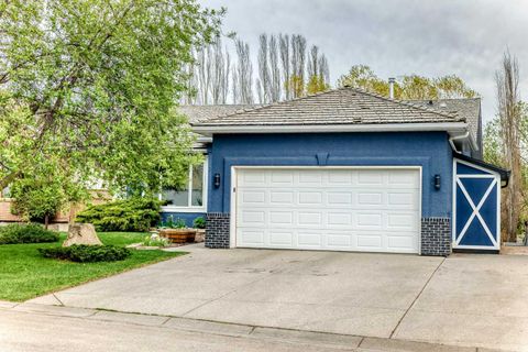 Photo of 260 Westchester Way Way, Chestermere, AB T1X 1E2 (MLS # A2310153)