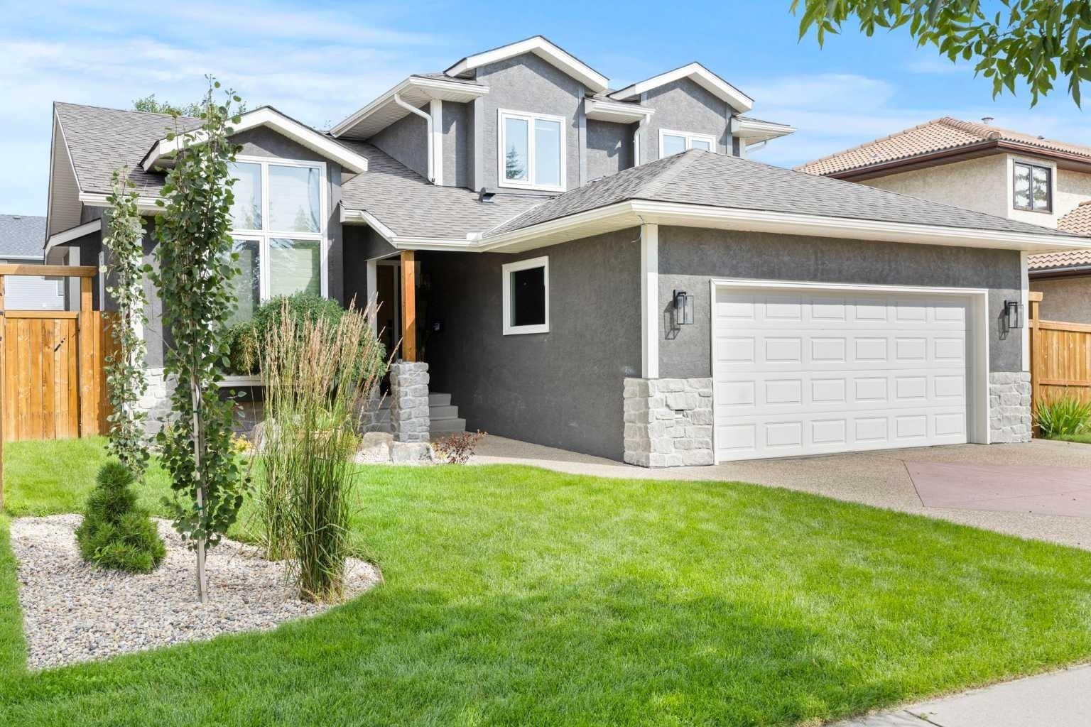 8285 Edgebrook Drive NW