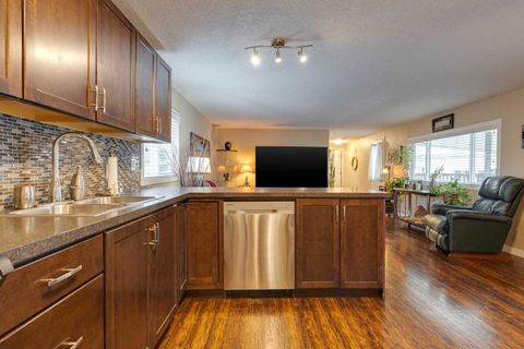 99 Arbour Lake Road NW 106 Calgary AB T3G 4E4