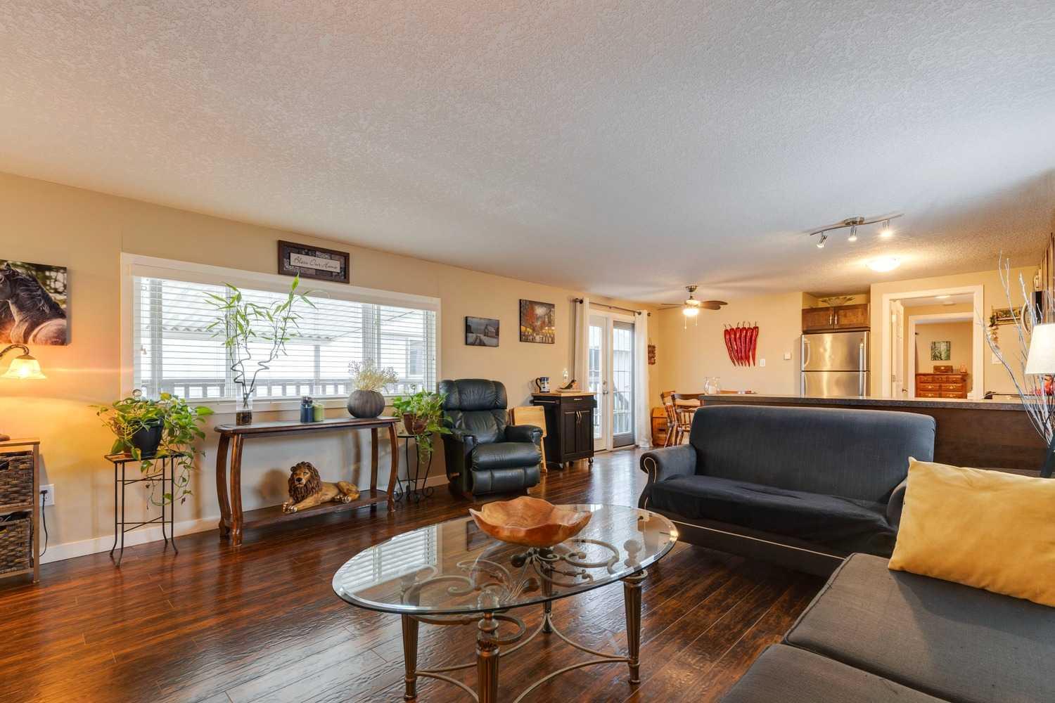 99 Arbour Lake Road NW 106