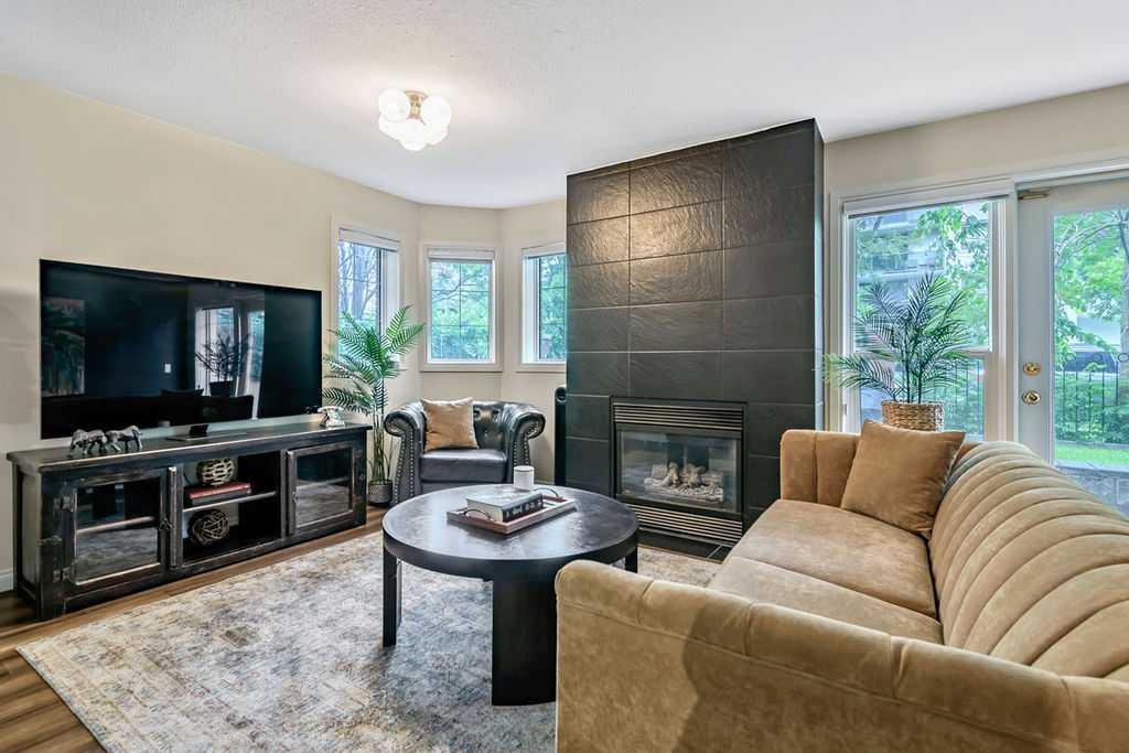 923 15 Avenue SW 106