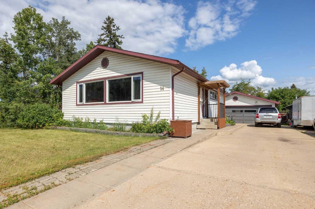 Photo of 14 Saunderson Avenue, Fort McMurray, AB T9H 1N2 (MLS # A2336277)
