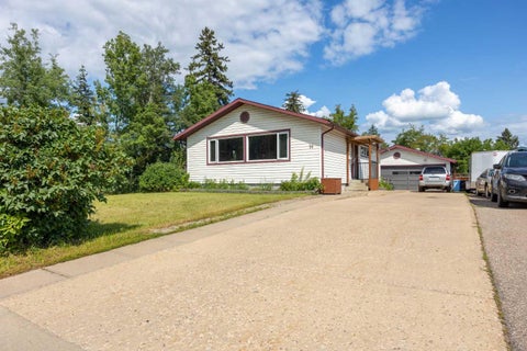 Photo of 14 Saunderson Avenue, Fort McMurray, AB T9H 1N2 (MLS # A2336277)