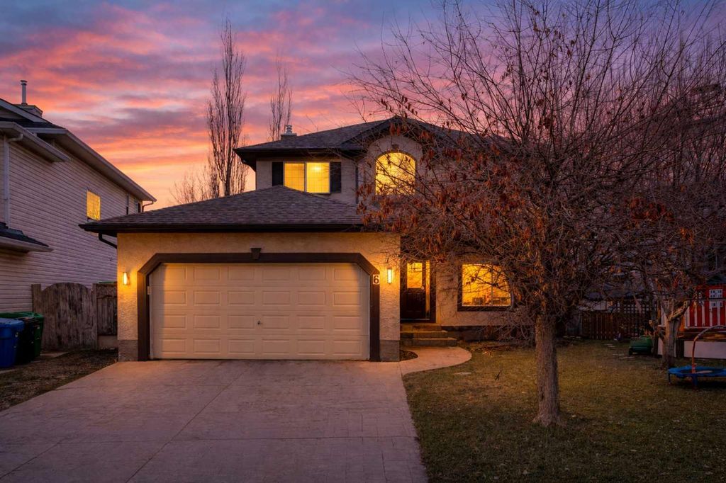 Photo of 6 Douglas Woods Bay SE, Calgary, AB T2Z 3A1 (MLS # A2299998)