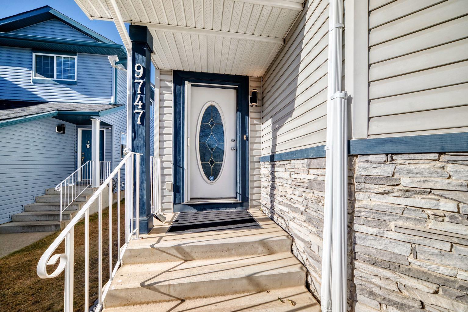 9747 Harvest Hills Link NE