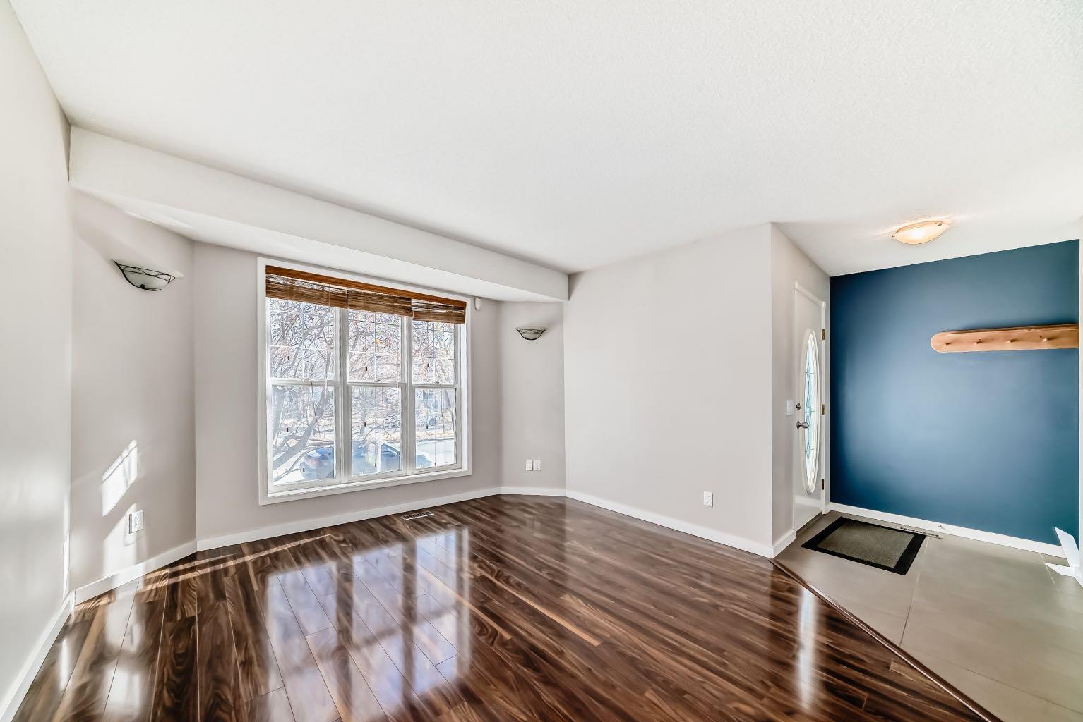 9747 Harvest Hills Link NE