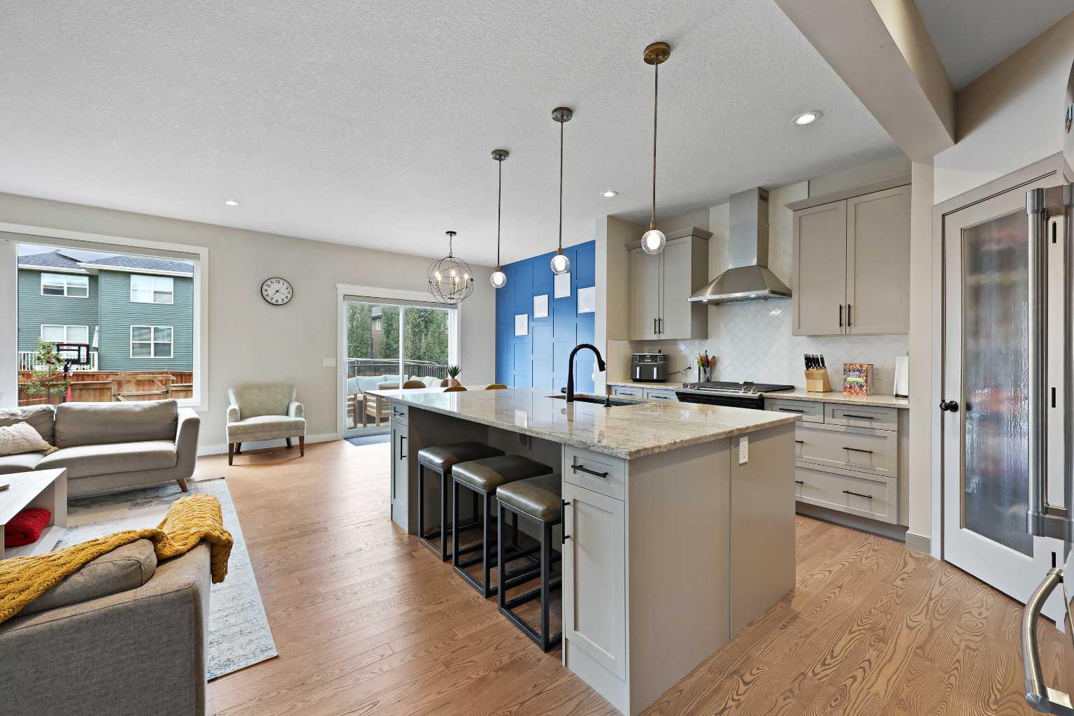 431 Evansglen Drive NW