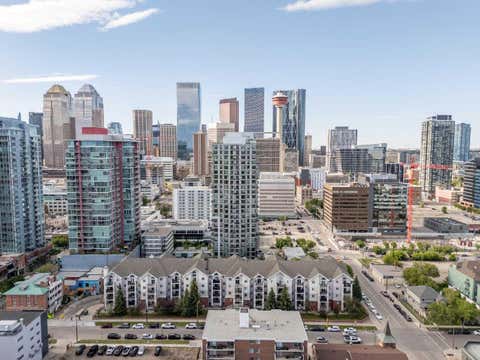 Photo of 126 14 Avenue SW #121, Calgary, AB T2R 0L9 (MLS # A2322669)