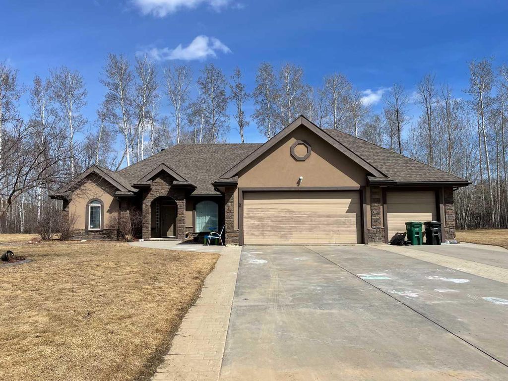 Photo of 5 Caribou Close, High Level, AB T0H 1Z0 (MLS # A2308264)