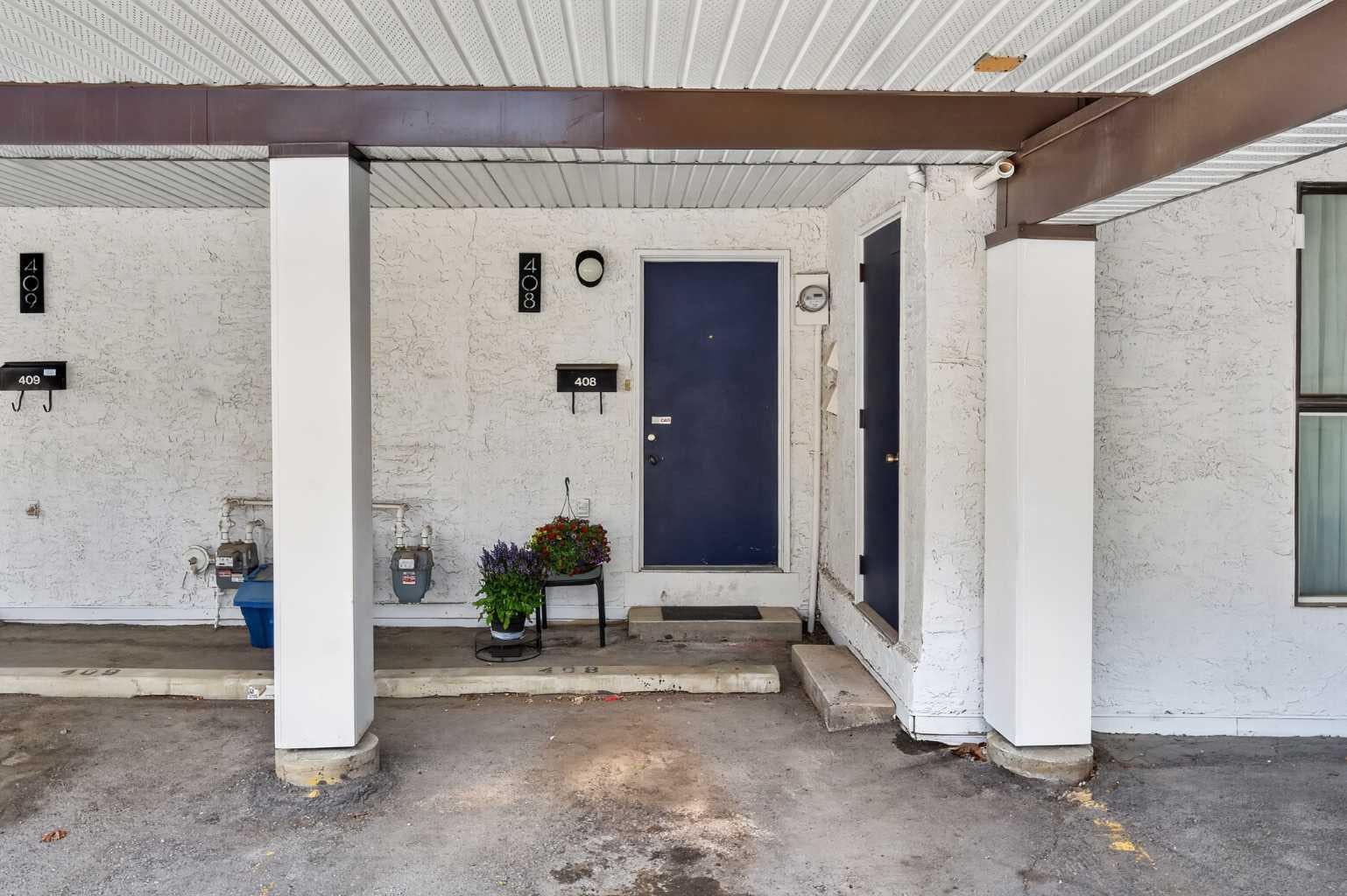 2520 Palliser Drive SW 408