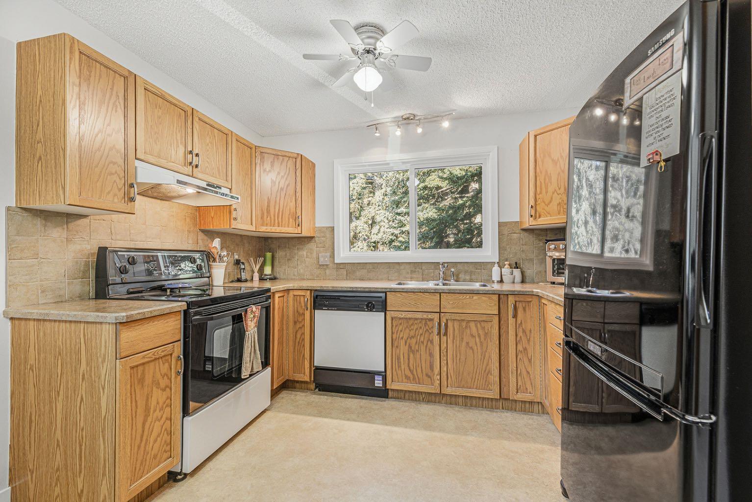 3130 66 Avenue SW 830