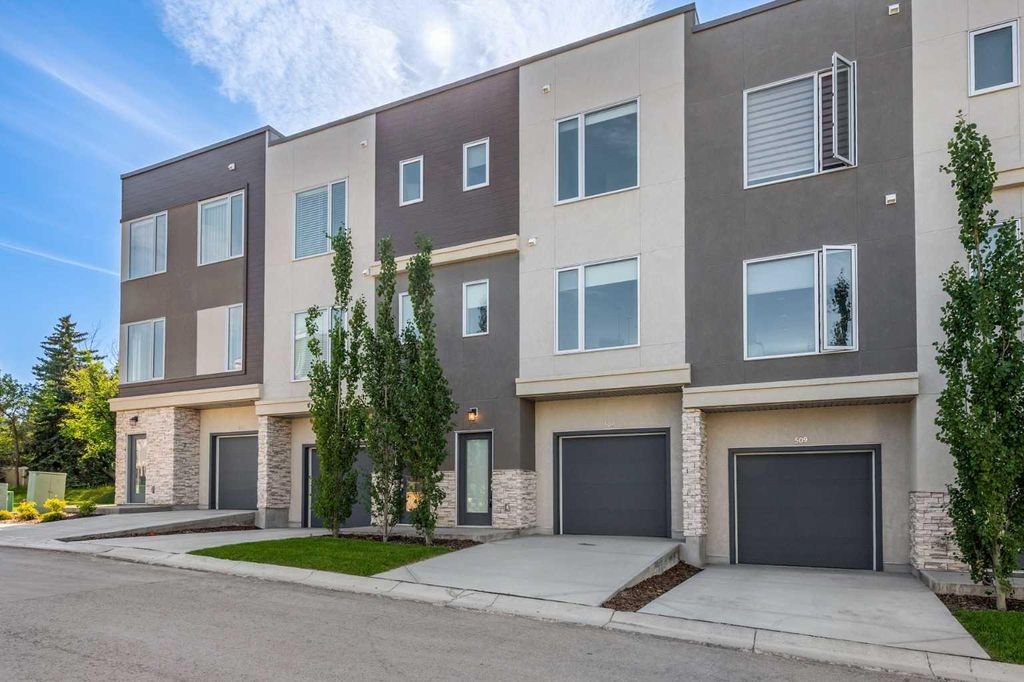Photo of 507 Shawnee Square SW, Calgary, AB T2Y 0W4 (MLS # A2263381)
