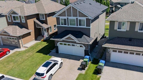 Photo of 144 Everhollow Street SW, Calgary, AB T2Y 0B1 (MLS # A2329854)