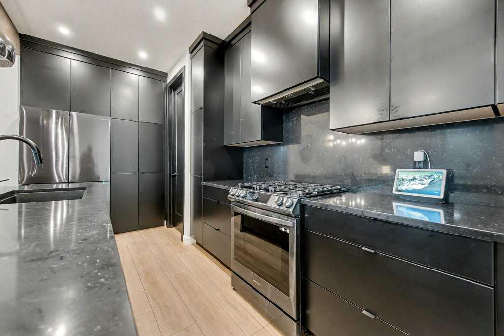 123 Treeline View SW