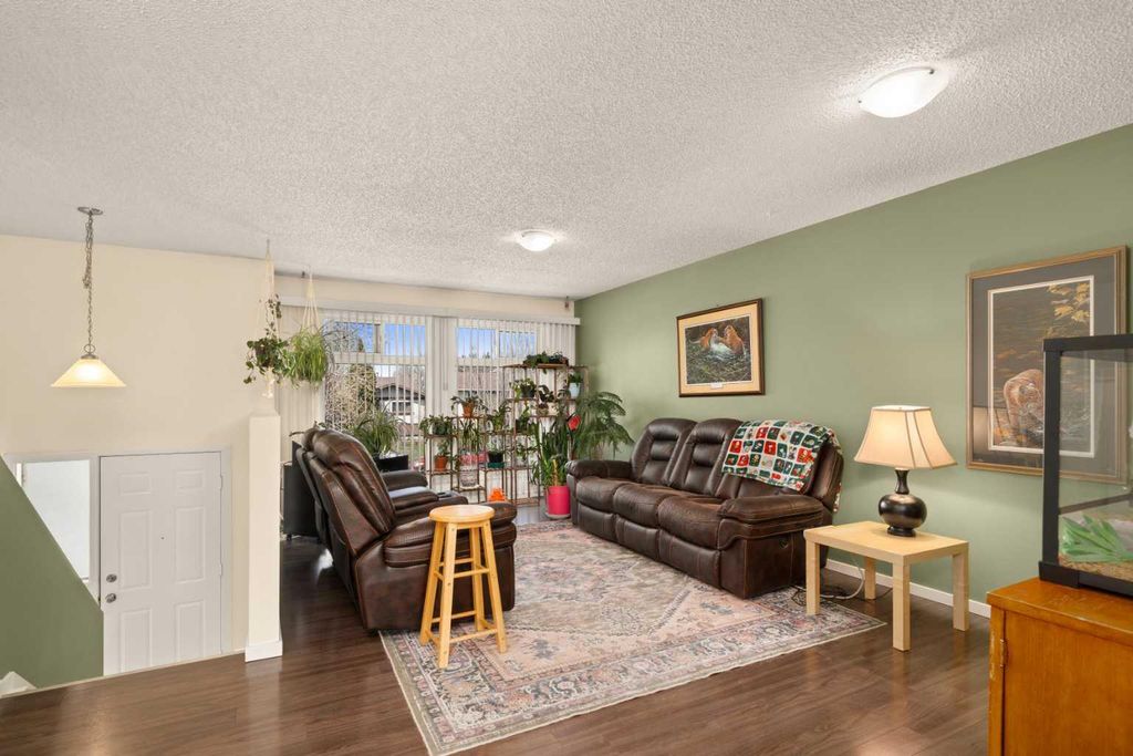 Photo of 75 Bedford Drive NE, Calgary, AB T3K 2N9 (MLS # A2312183)