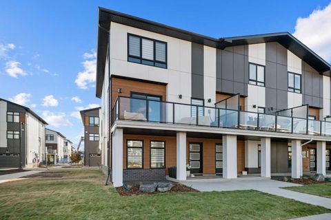 8305 8 Avenue SW Calgary AB T3H 0C3