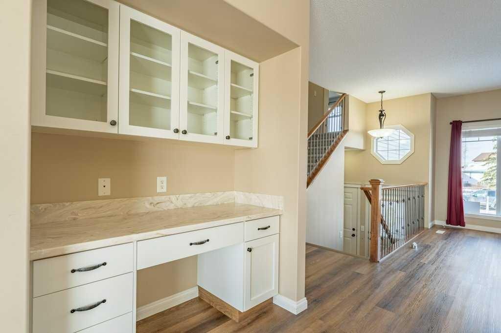 1008 Highland Green Drive NW