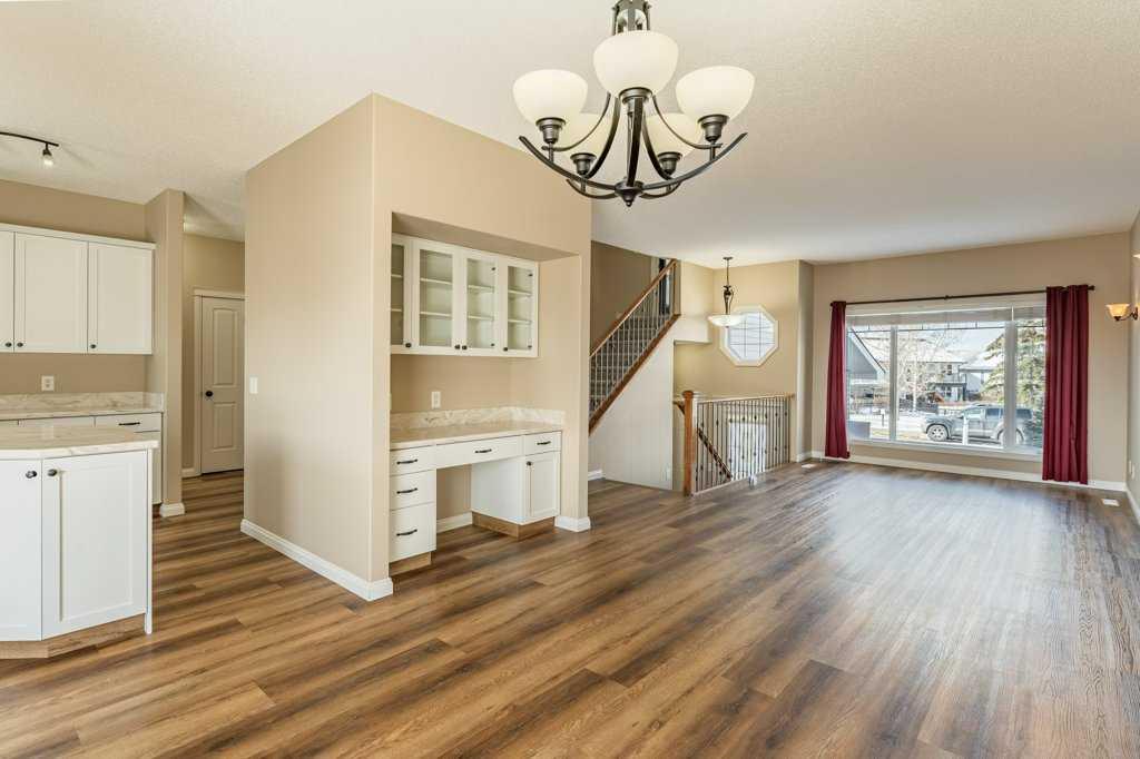 1008 Highland Green Drive NW